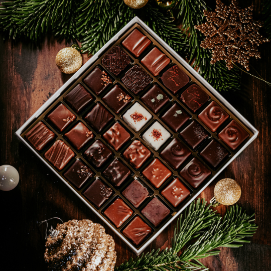 Etui de 36 chocolats ganaches et pralinés