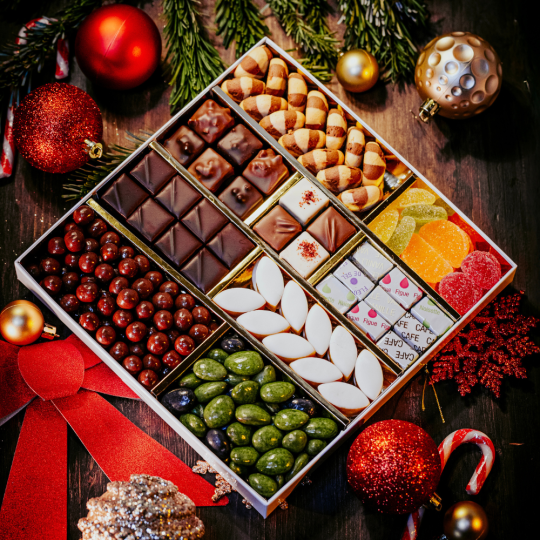 Assortiment de biscuits, confiseries et chocolats - grand format 900g